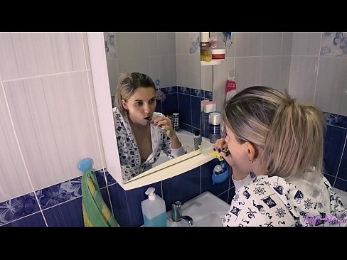 ❤️ Haki kun junaj en piĵamoj finiĝas parola cum en azeno - Letty Black Faka video  ĉe porno eo.onetubes.top ❤